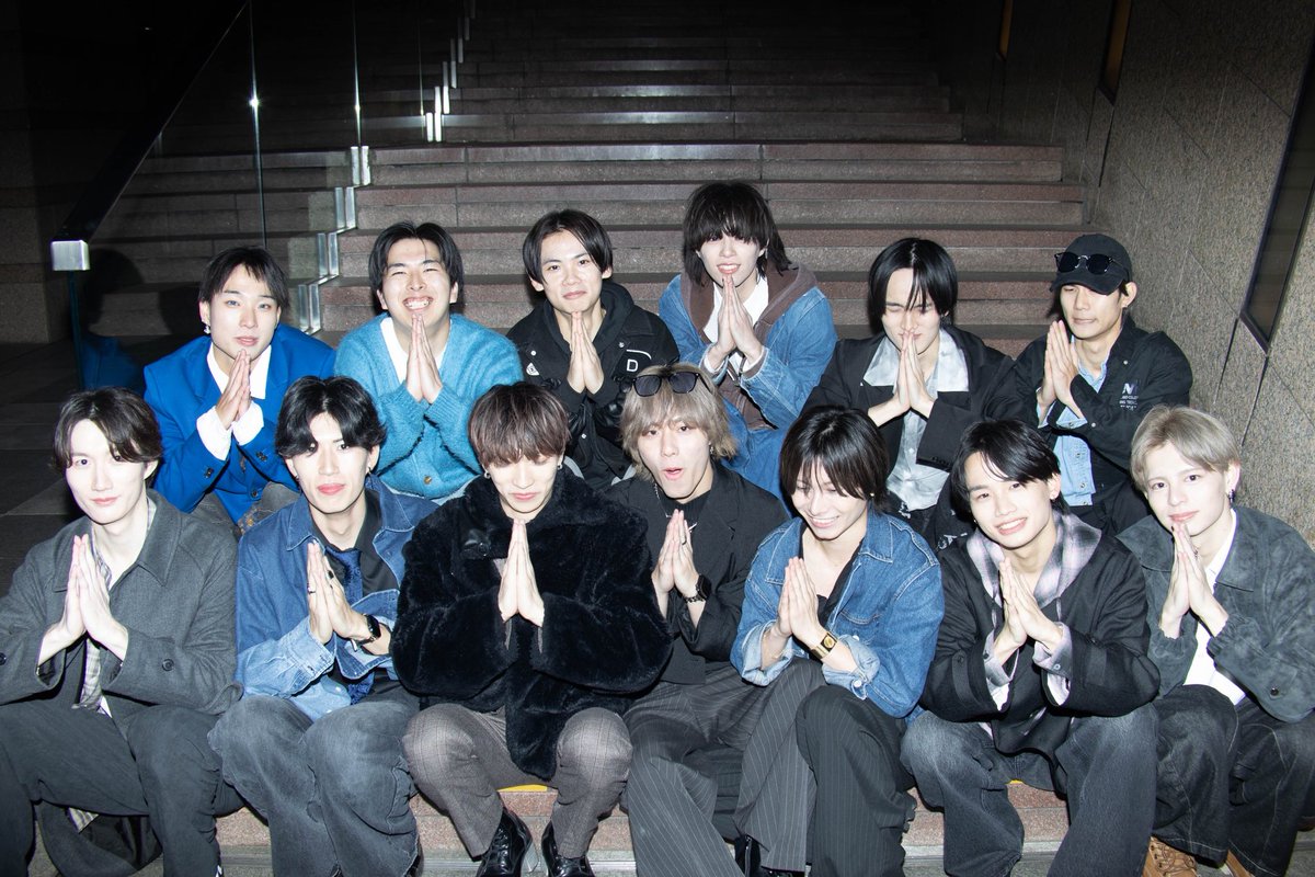 rennnnnnnnnnn77's tweet photo. キャンボイ授賞式に行った各員
並びに応援してた各員へ
何故か僕の手元にある集合写真です
拡散して本人の元まで届けてあげてください
写真保存してもいいのかな？って思った人はとりあえずいいねとリポストしといてくれれば僕はそれで喜びます。 https://t.co/millhj7XOq