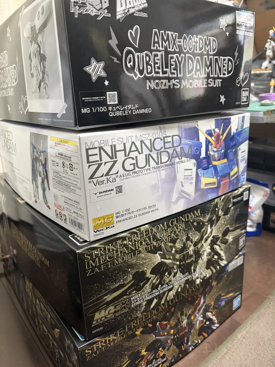 0804Rx78's tweet photo. すごい事になってきた
ガンプラ技術の革新に感動 https://t.co/cbaeYwyYbT