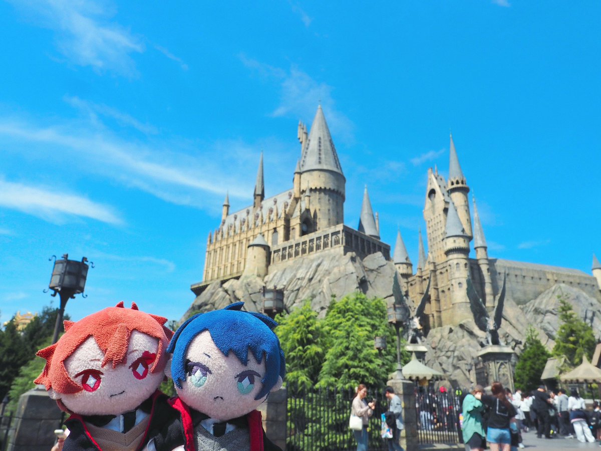 ケンカしないように見ててくださいね〜！とか、あれ？寮長に怒られない？大丈夫？とか結構名前を呼ばれてかまってもらったぬい達。優しいくるーさんたくさんいてありがたいなあ。