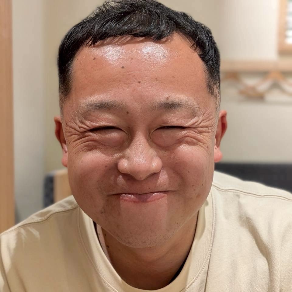 この写真を“最高に面白くした人”優勝。
優勝者には駄菓子屋よこまちやのお菓子ボックス『ワクワクマシマシボックス』プレゼントします。
ガチ勢求む。締切は【4月26日 23:59】まで！
#加工選手権
#フリー素材
#RTで参加条件