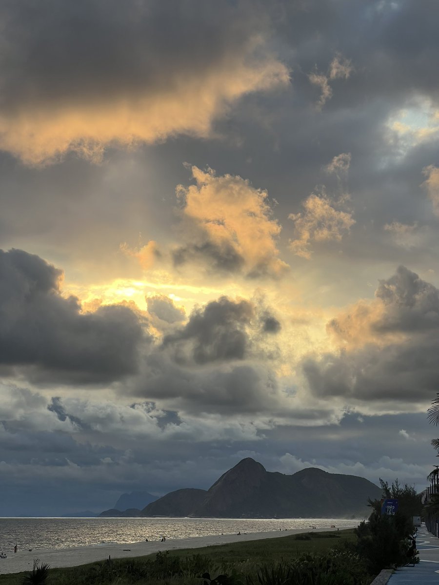 fafá ✮ tweet media