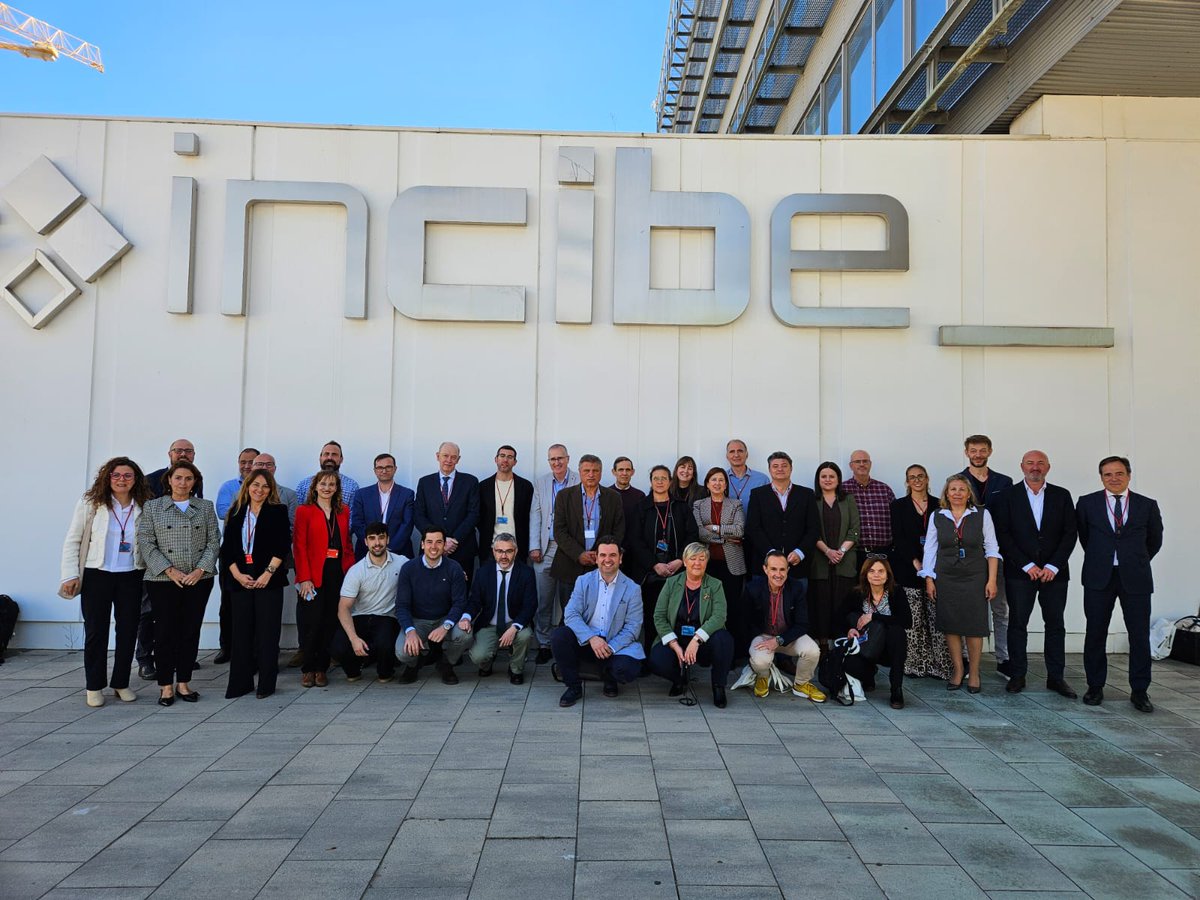 empresasjcyl's tweet photo. 🔐#ICECYL participó en la Comisión Conjunta de Nodos RETECH en @INCIBE , reforzando la coordinación autonómica en #ciberseguridad.
#CastillayLeon presentó #Cibercyl proyecto formativo de referencia en ciberseguridad y analizamos el estado de #RETECH
#Redargos #Innovacion #FEDER https://t.co/MhA7D463FI