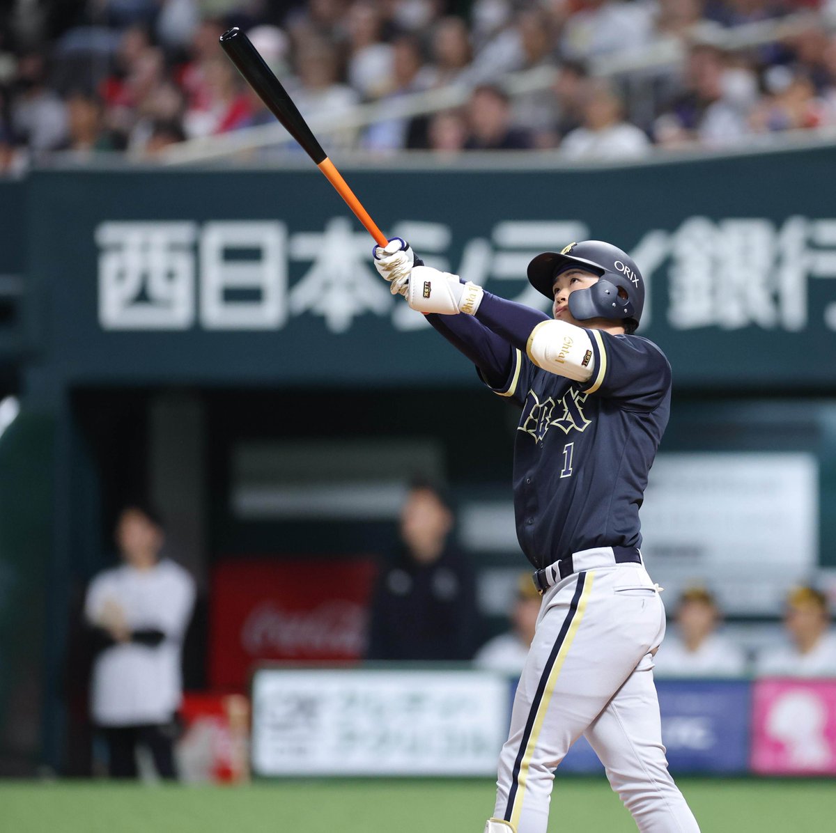 オリほーーーち tweet media