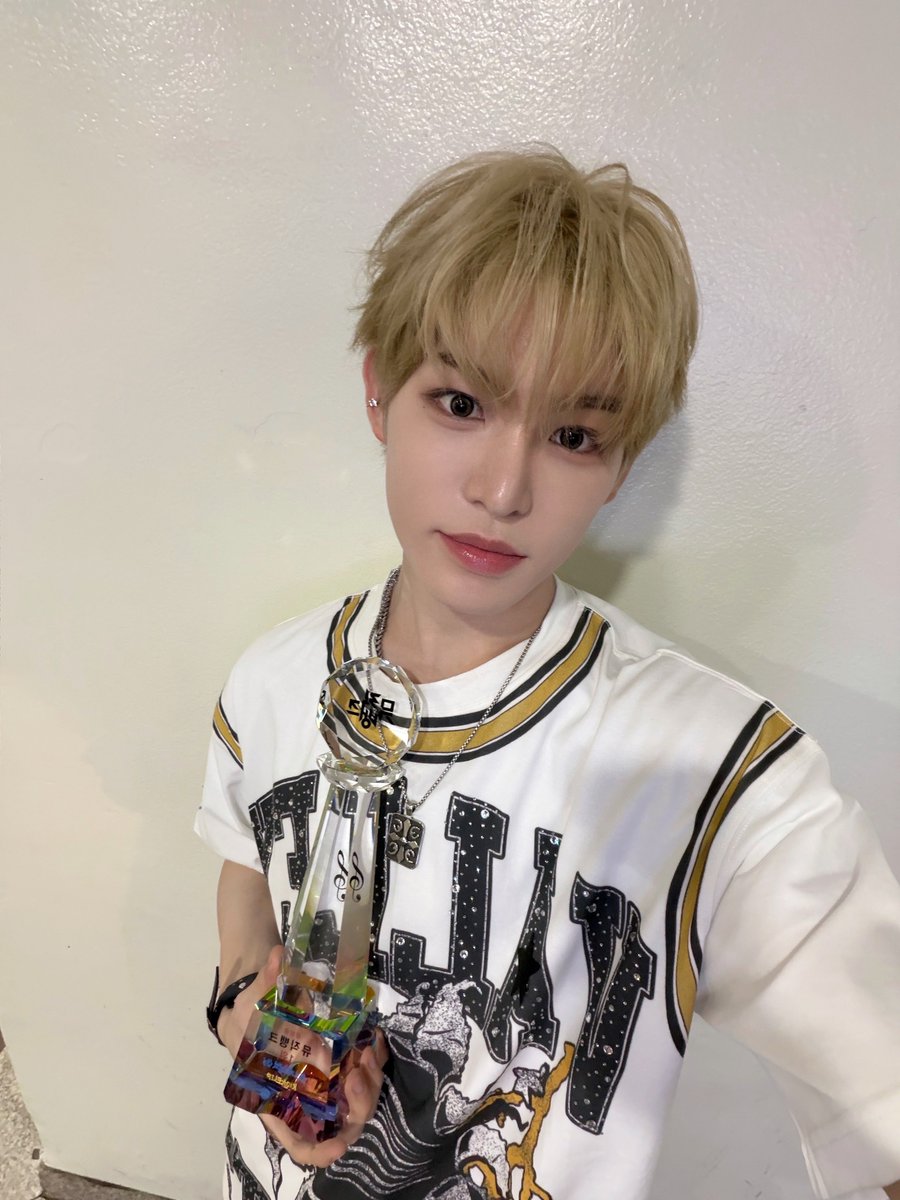 KickFlip tweet media