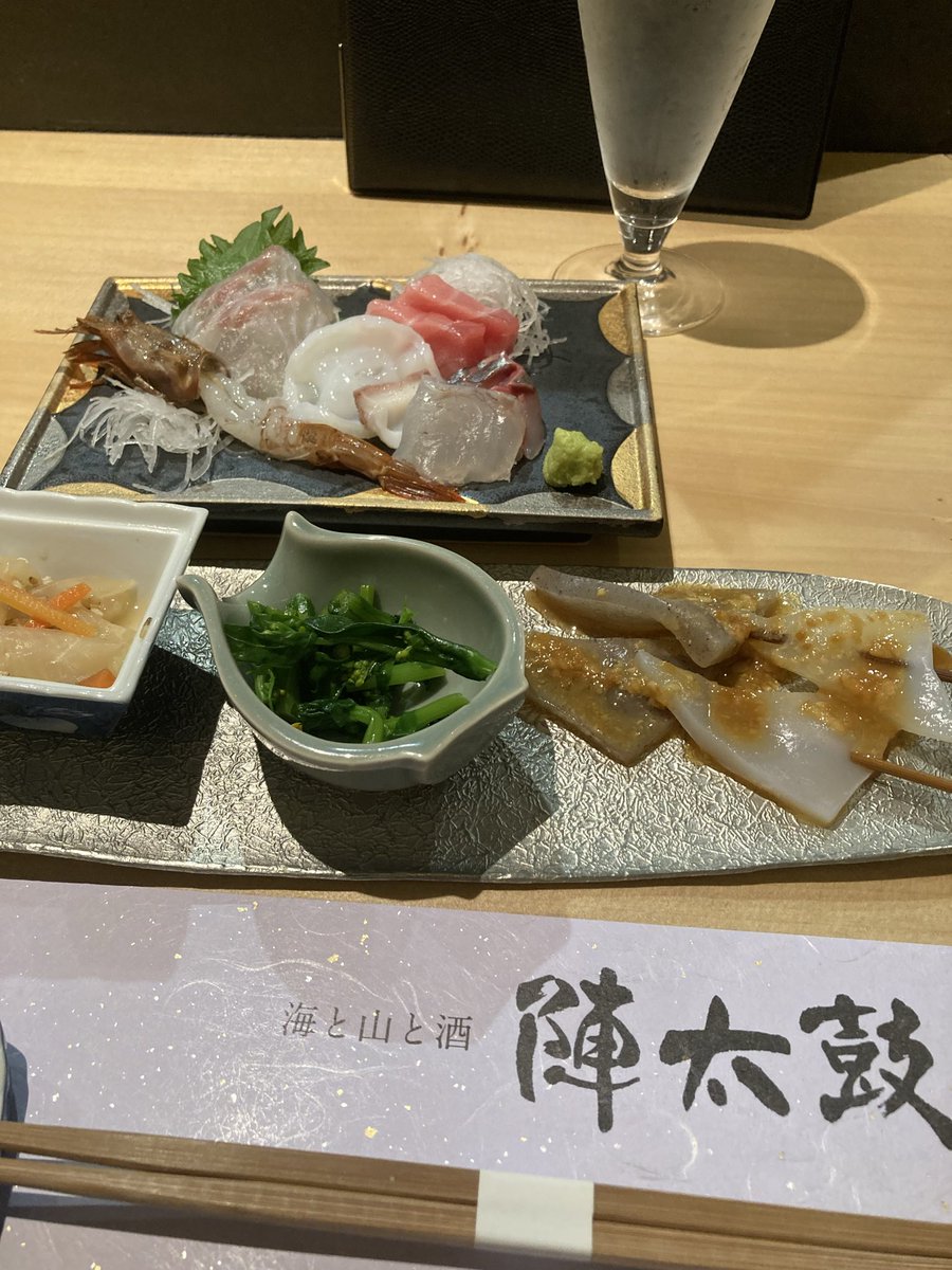 acchan_0427's tweet photo. 久しぶりの陣太鼓へ！
ホタルイカ透き通ってて大きかった！！
どの料理も絶品で大満足でした☺️
心残りはお兄さんと喋れなかった事…笑

また来まーす！ https://t.co/tuUG10vmUe