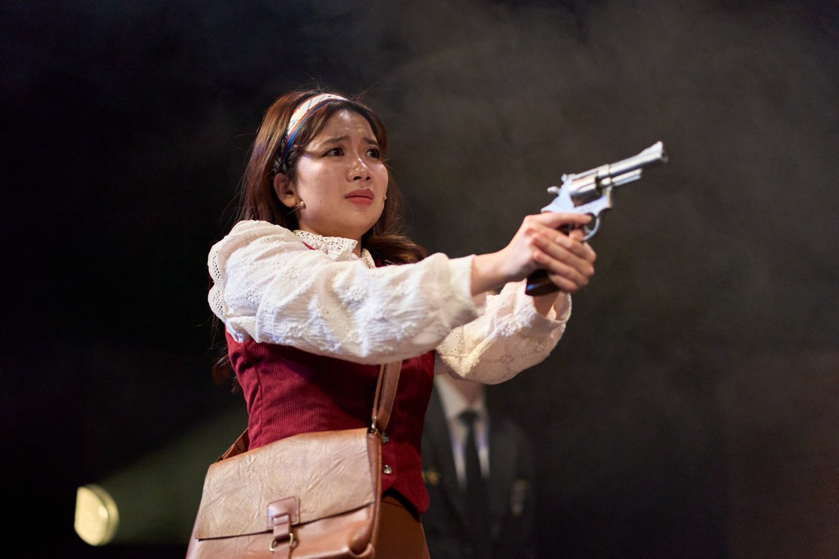 劇団空ノ音　<a href="/SORAnote_x/">劇団空ノ音</a>
第3回本公演ミュージカル『名残の燈』

作演出　塩見さら 
場所　池田市民文化会館(アゼリアホール)
#ゲネ撮影 #舞台写真 #stagephoto