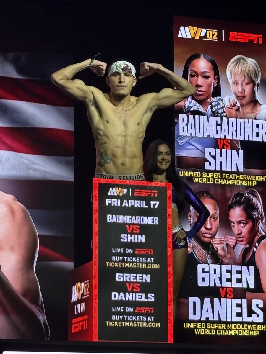 Star Boxing tweet media