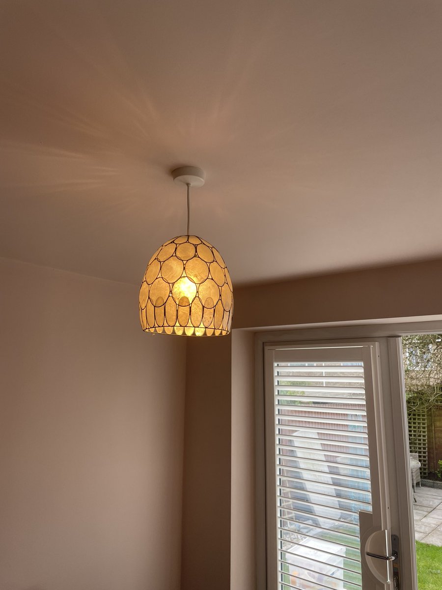 AlpinePainter's tweet image. Walls and ceiling in the same calming colour…. 
#lick 
#paint 
#calm