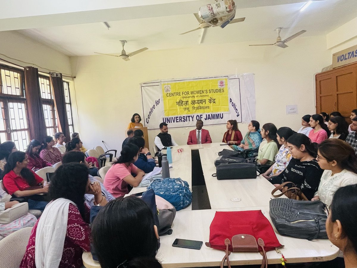 ghrtindia's tweet photo. Chairman GHRT International &amp; Chancellor WEBBIC University, visited University of Jammu Interacted with Students https://t.co/L8C82sCdOx