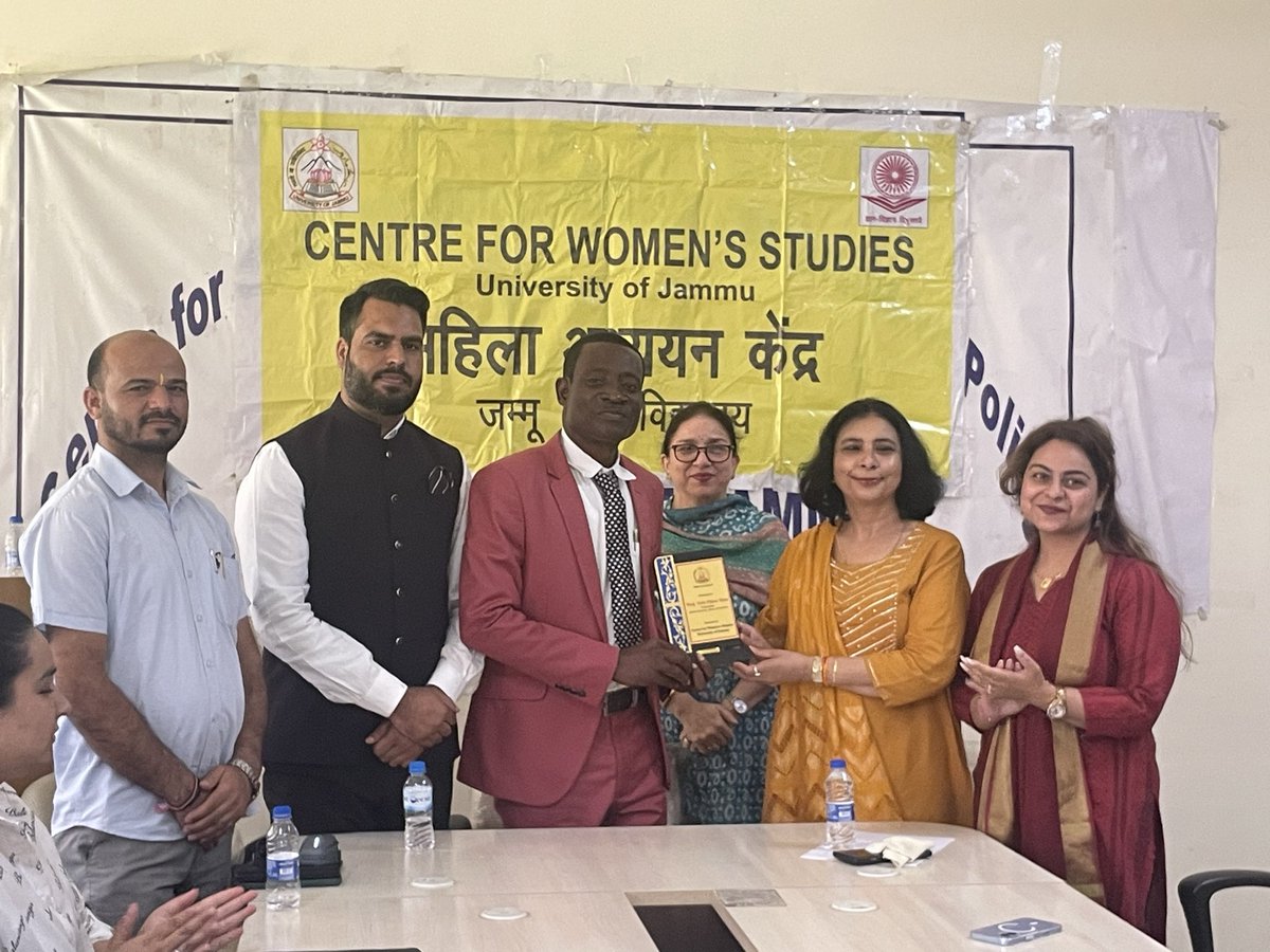 ghrtindia's tweet photo. Chairman GHRT International &amp; Chancellor WEBBIC University, visited University of Jammu Interacted with Students https://t.co/L8C82sCdOx