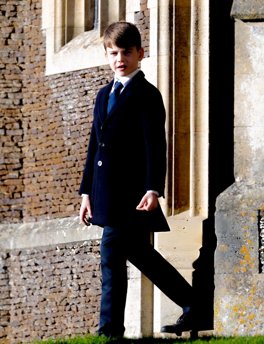 royalchildren_'s tweet image. Prince Louis of Wales attends the Christmas Morning Service, at St Mary Magdalene's Church in King's Lynn, England 🎄-December 25th 2025.
.
📷 : Samir Hussein/@GettyImages
.
#PrinceLouis #England