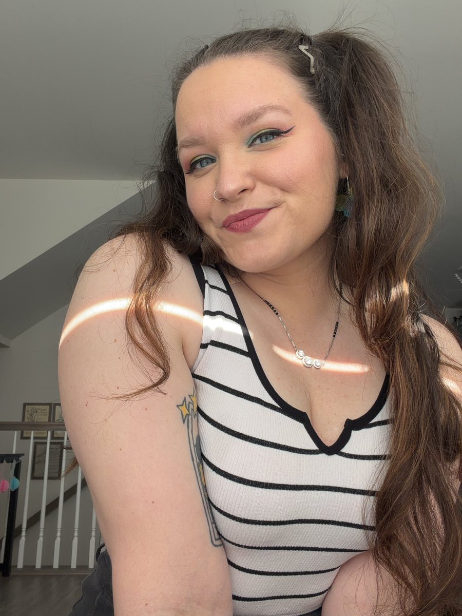 ash 🌿 tweet media