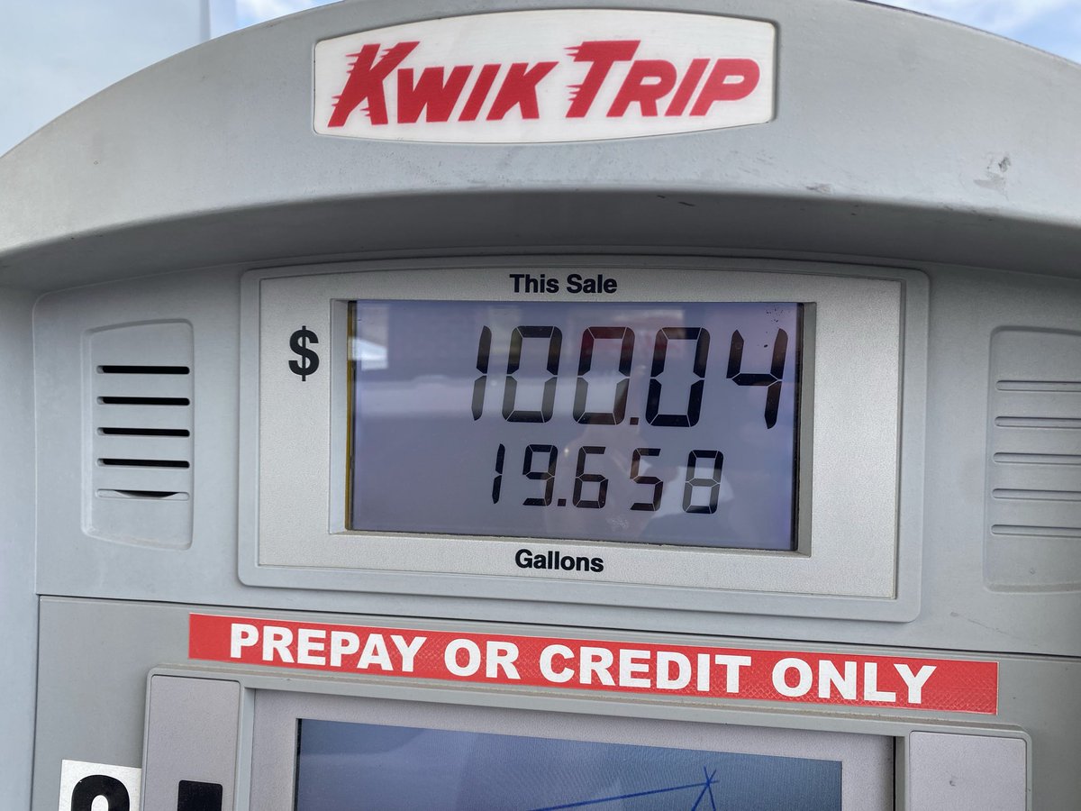 Scott Walker tweet media