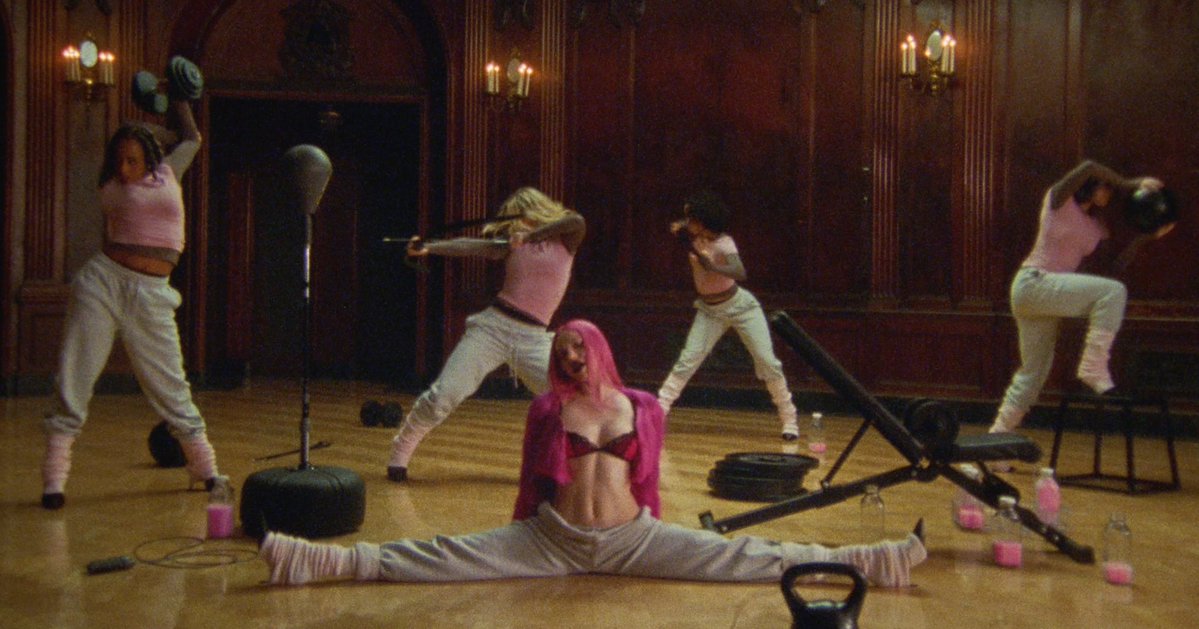Pop Crave tweet media