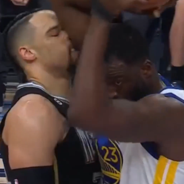 Overtime_io's tweet image. SOURCES: Tonight’s Dillon Brooks vs. Draymond Green performance art show may also feature basketball.🍿

#NBAPlayIN #DubNation #SunsFamily