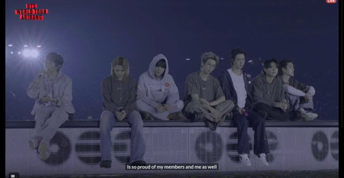 Universo Bangtan ⁷ tweet media