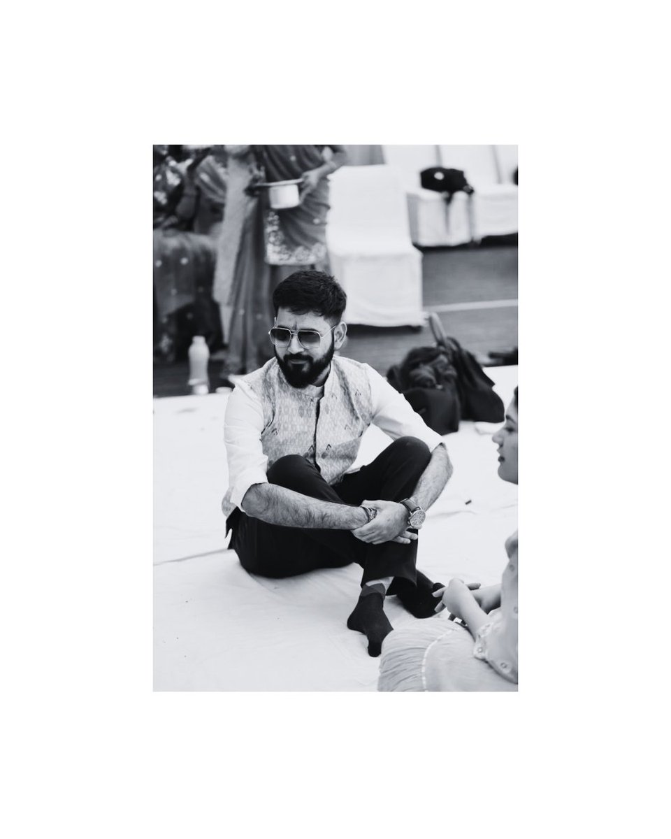 AiravataLife's tweet image. Good tailoring can take you anywhere. 

#AiravataLife #BespokeTailoring #TailorMade #ArtOfTailoring #Hyderabad #Artisanmade #Artisanfashion #sewing