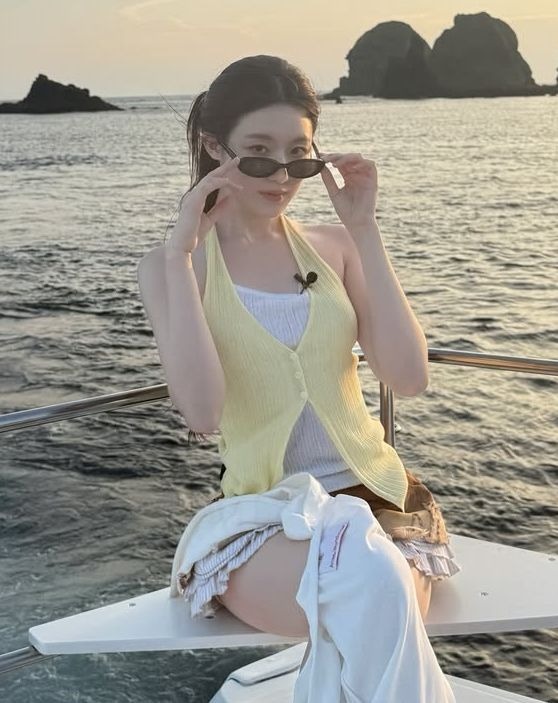 BERMUARA. tweet media