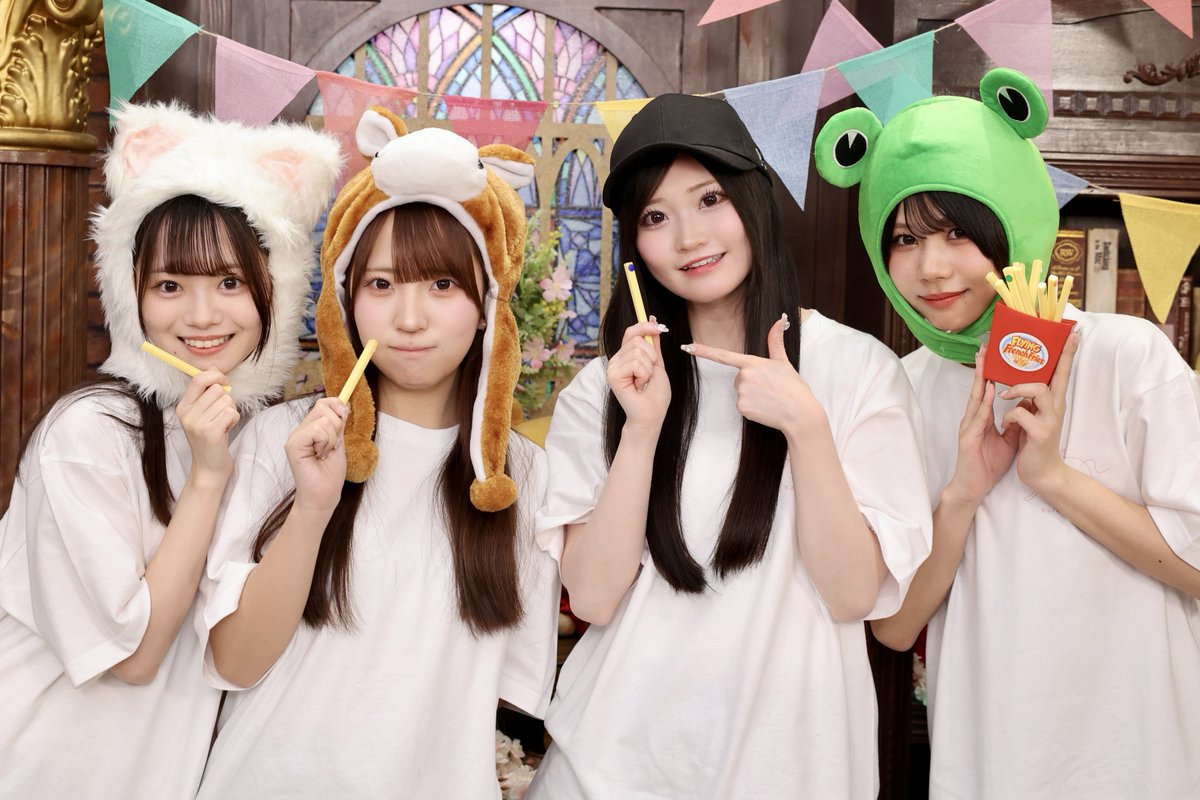 SHOWROOM_jp's tweet image. 本日の一枚📷✨
「カレアイのこと好きになってくれますか?」
ご視聴ありがとうございました‼

出演：一ノ瀬直緒、永尾梨央、西原悠桜、波左間美晴
#カレアイ
#カレ好き
#SHOWROOM

次回もおたのしみに！
showroom-live.com/r/Karennaivoly