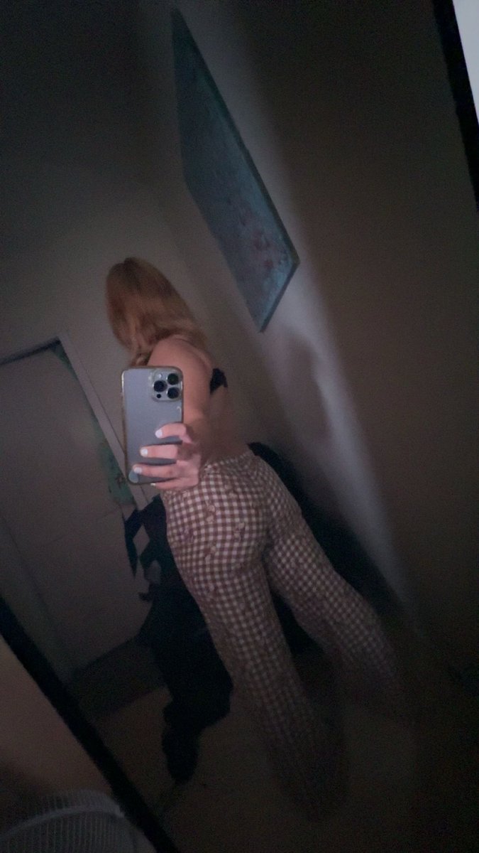 luveyks's tweet photo. Click onto my link if you wanna have fun🫣 I’ll be waiting hehe🍑💦 #onlyfanschick #onlyfanscreator #ilovemen #ilovewomen #onlyfanschicks #onlyfanscreator https://t.co/rH1catZhjy