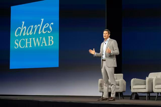 Daniel Ehis💫 tweet media