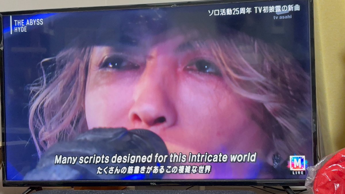 える tweet media