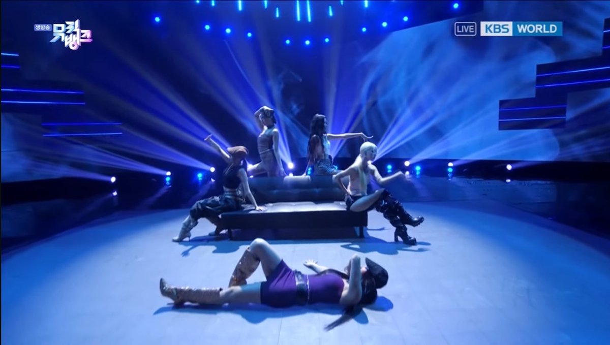 𝒅𝒊𝒂𝒏𝒂💎✧𓈒 #$TAYTHENIGHT tweet media