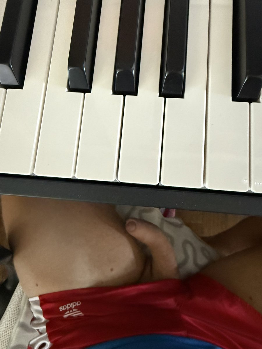 ShinyShortsBoy (FREE OF! subscribe for $0) tweet media