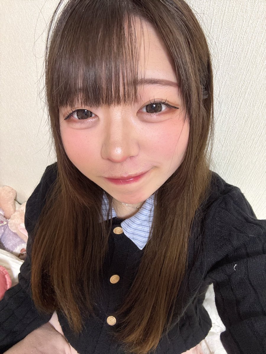 f68ym's tweet photo. 今日可愛いと思ったけどアホ毛ぴょんてなってる😞  #自撮り界限 https://t.co/C8uHGqn1DH