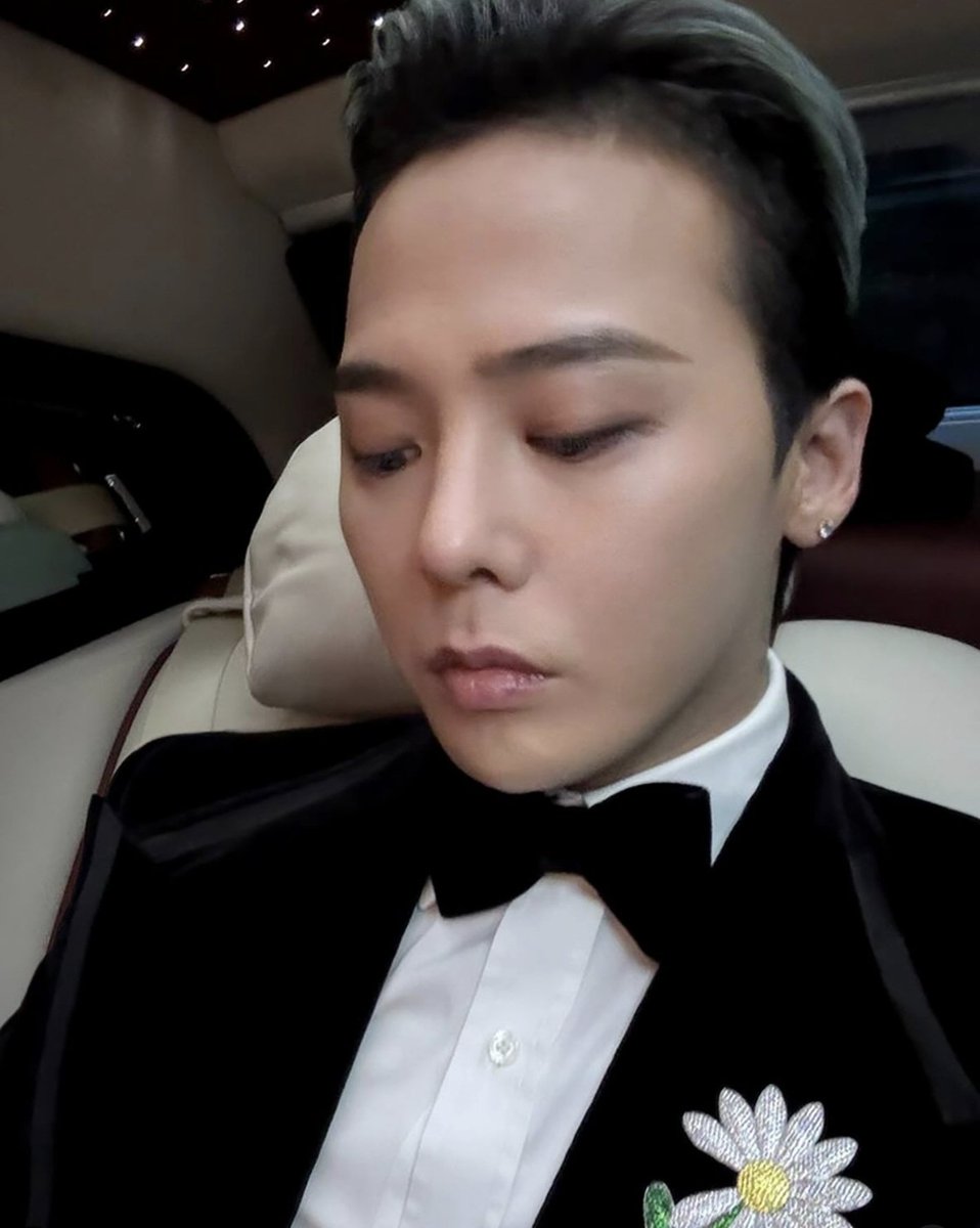 Professor G-Dragon is the manual tweet media