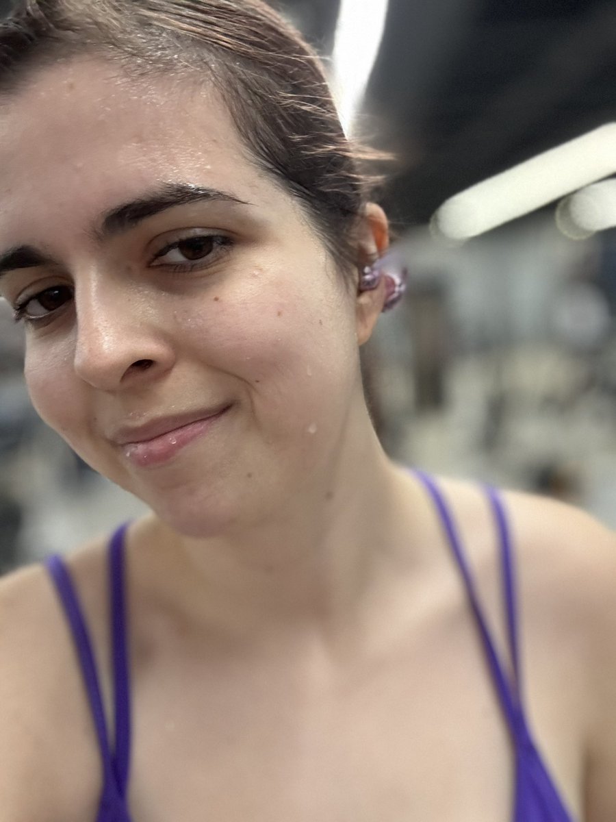 Ele 🌻 tweet media