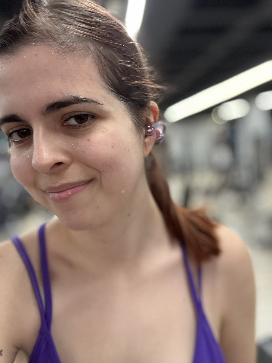 Ele 🌻 tweet media