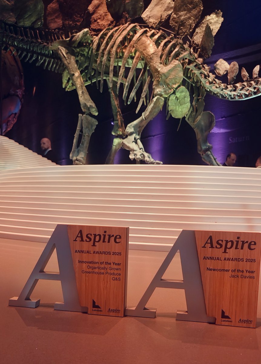 QSLandscaping's tweet photo. We won!
We're very proud to have won @LandsecGroup's Aspire Awards!
👏 Jack Davies – Newcomer
🌱 Greenhouse Produce – Innovation
Also proud to support the team behind Dashwood’s Building of Excellence Award.
Congrats to all finalists 👏
#AspireAsOne #Landsec #naturalhistorymuseum https://t.co/yPv72GT12t