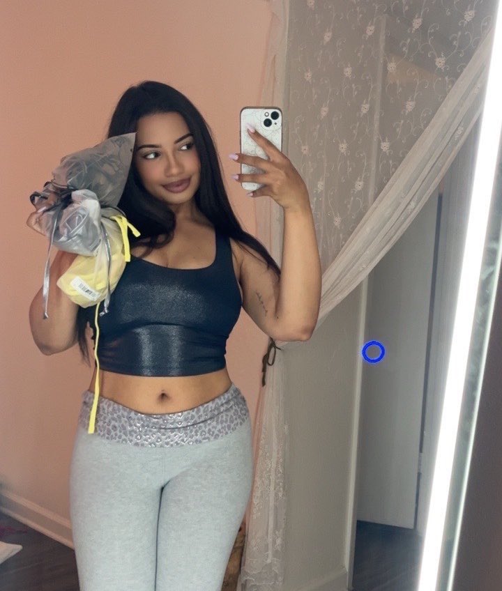 iceunlocked's tweet photo. Try On 👙 https://t.co/1VPzIVlMuz