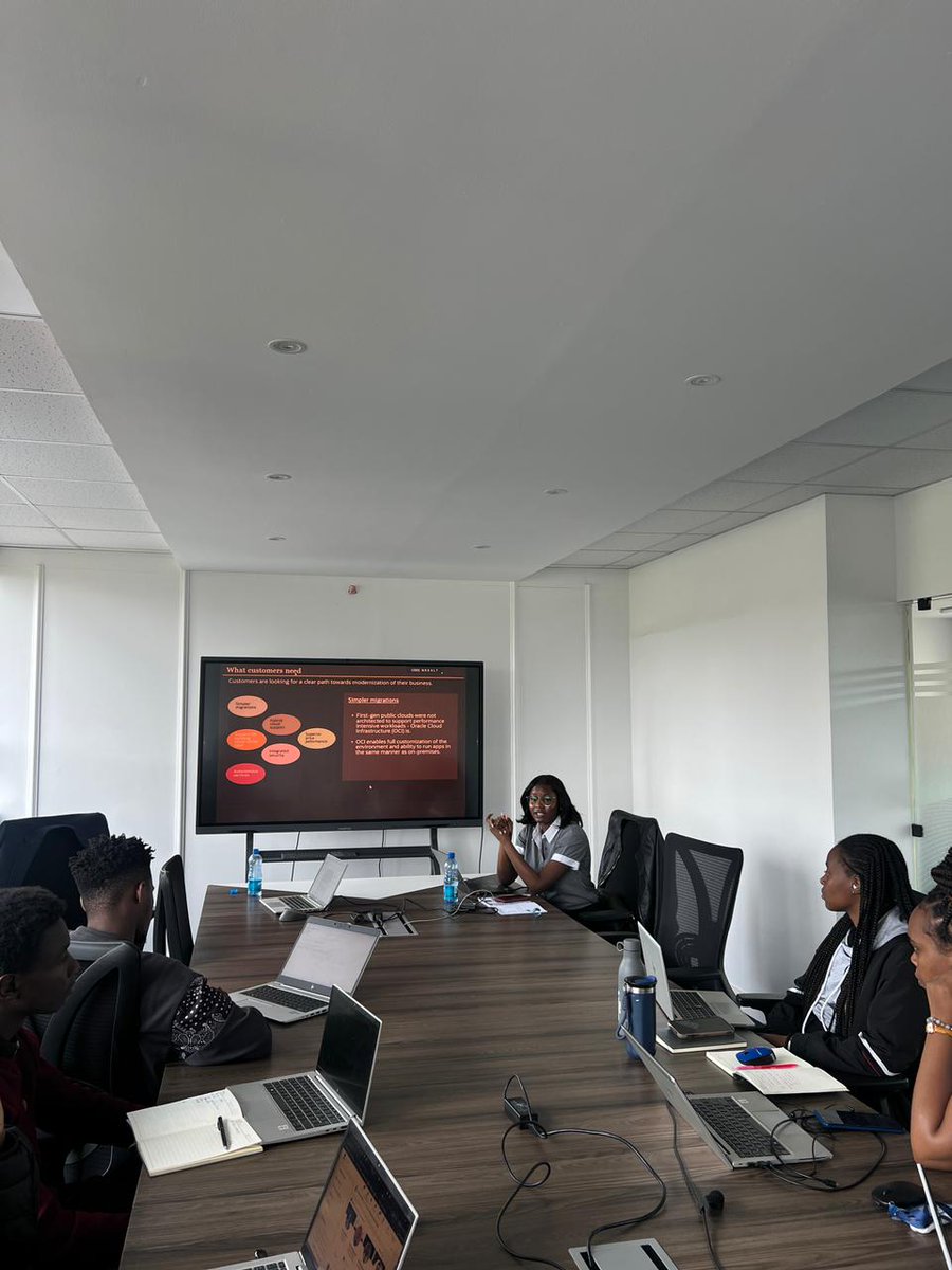 TritelTechLtd's tweet image. A great day of learning at Tritel!

We hosted a training session led by Oracle, equipping our team with valuable skills to better serve our clients.

#Oracle #Training #Growth #Tritel