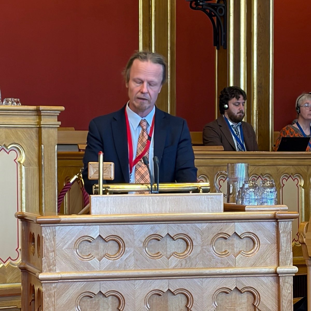 NFrihed's tweet photo. Se sändningar från temasessionens plenardebatter på skandinaviska här.
Livesändningen finns också på finska, isländska och engelska. 
https://t.co/n8Rztg1gwf

Bild: ledamot @StaffanSEklof (SD) och ledamot Juho Eerola (Perussuomalaiset) https://t.co/Y3NS1AMPjL