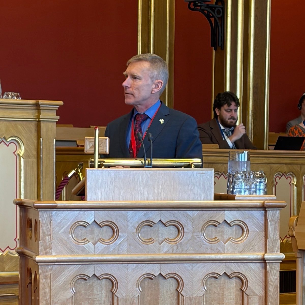 NFrihed's tweet photo. Se sändningar från temasessionens plenardebatter på skandinaviska här.
Livesändningen finns också på finska, isländska och engelska. 
https://t.co/n8Rztg1gwf

Bild: ledamot @StaffanSEklof (SD) och ledamot Juho Eerola (Perussuomalaiset) https://t.co/Y3NS1AMPjL