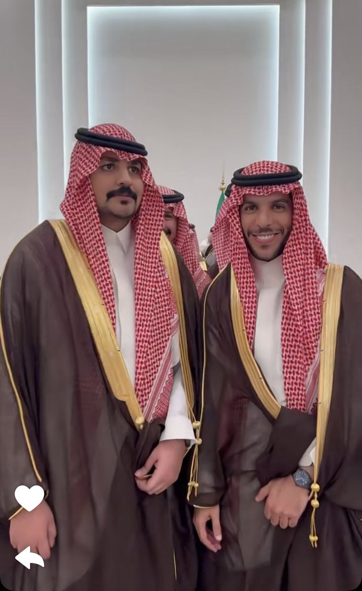 زيتونه tweet media