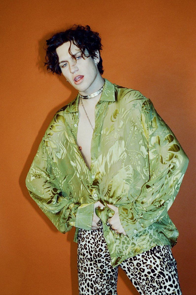 DSQUARED2 tweet media