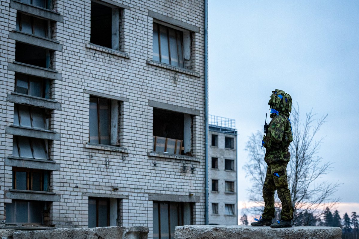 Kaitsevagi's tweet image. Viru Infantry Battalions urban combat exercise "Virus Kevads" in Mežaine, Latvia 🇱🇻

📷 Pvt. Hanno Kull

#kaitsevägi #EDF #Estonia #military #militarytraining #NATO #WeAreNATO #StrongerTogether
