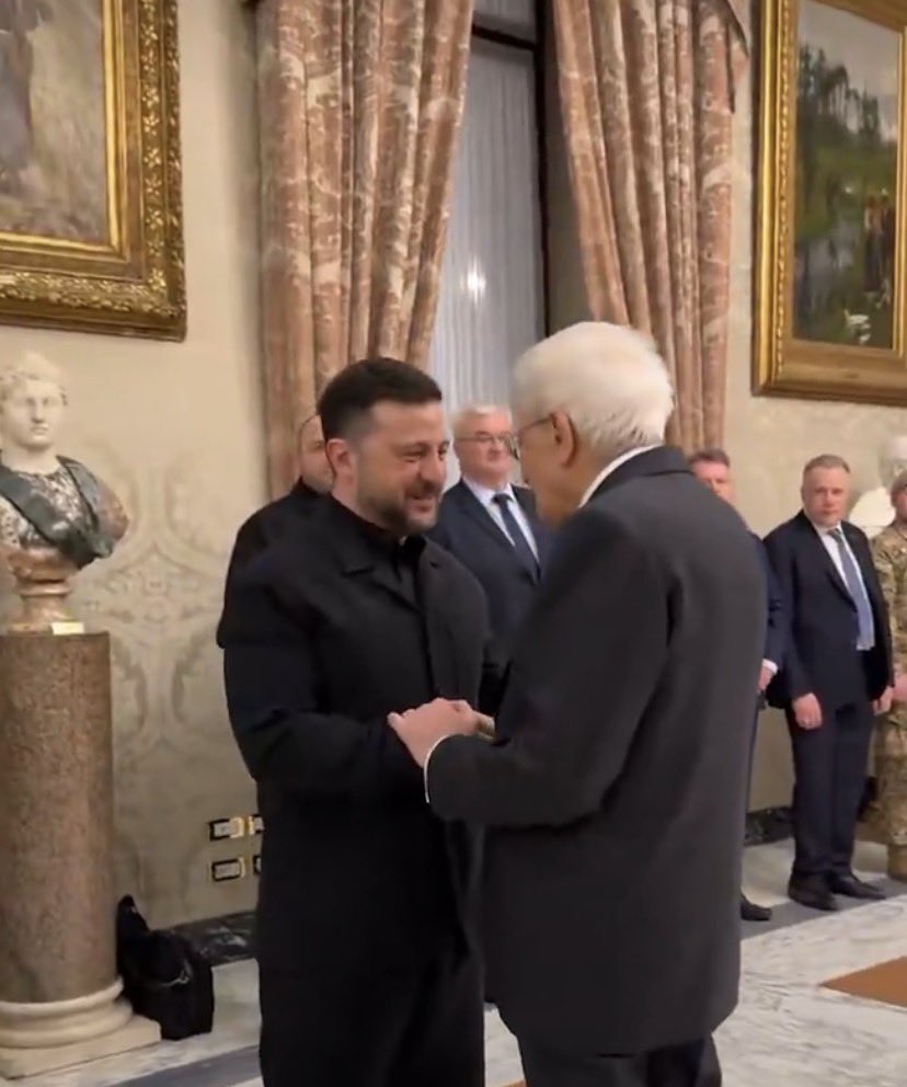 <a href="/GiorgiaMeloni/">Giorgia Meloni</a> FRATELLIDIUCRAINA <a href="/FratellidItalia/">Fratelli d'Italia 🇮🇹</a> <a href="/Quirinale/">Quirinale</a> 🤮<a href="/GuidoCrosetto/">Guido Crosetto</a>