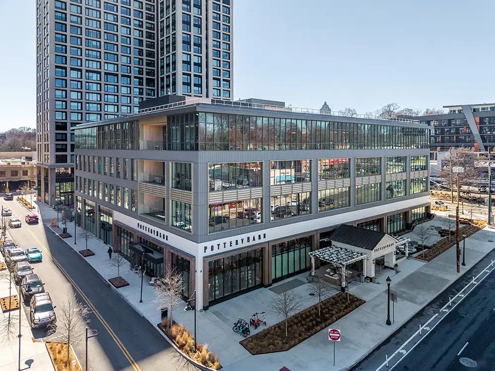 cbenderatl's tweet image. This timber frame development checks all the boxes

@PonceCityMarket #Timberframe #Architecture
