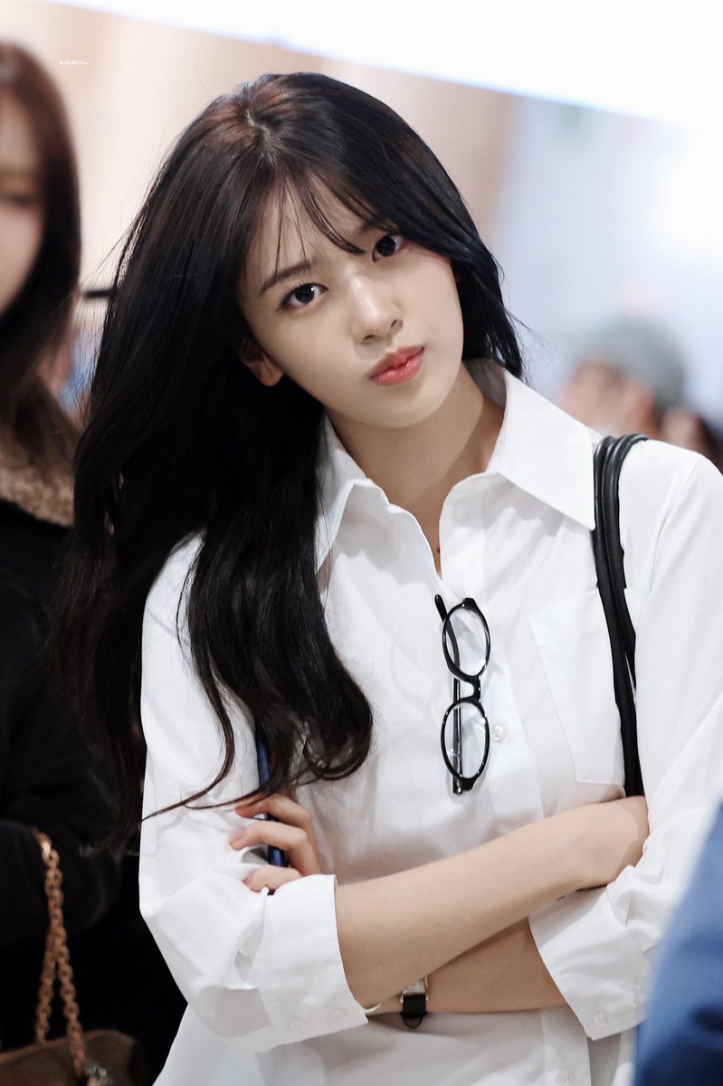 an yujin pics tweet media