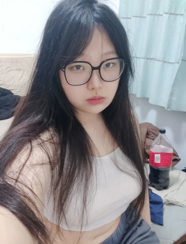 VicCecillia2's tweet photo. 04年反差小美 白幼瘦类型 💦多口活好 目前在廊坊 找个长期1v1固 #廊坊 https://t.co/i6VC2cxNZD