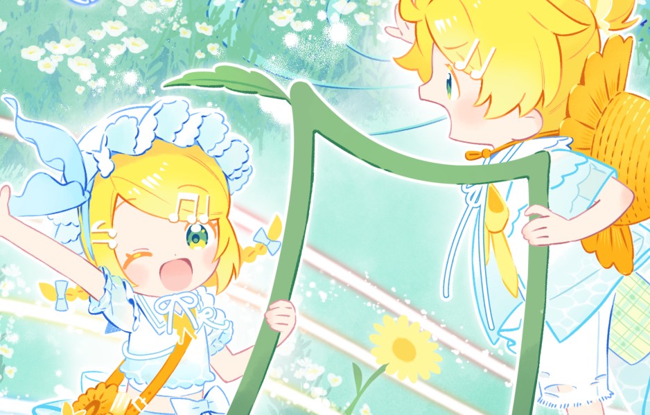 저희 사랑스런 아기 병아리좀 봐주세요...