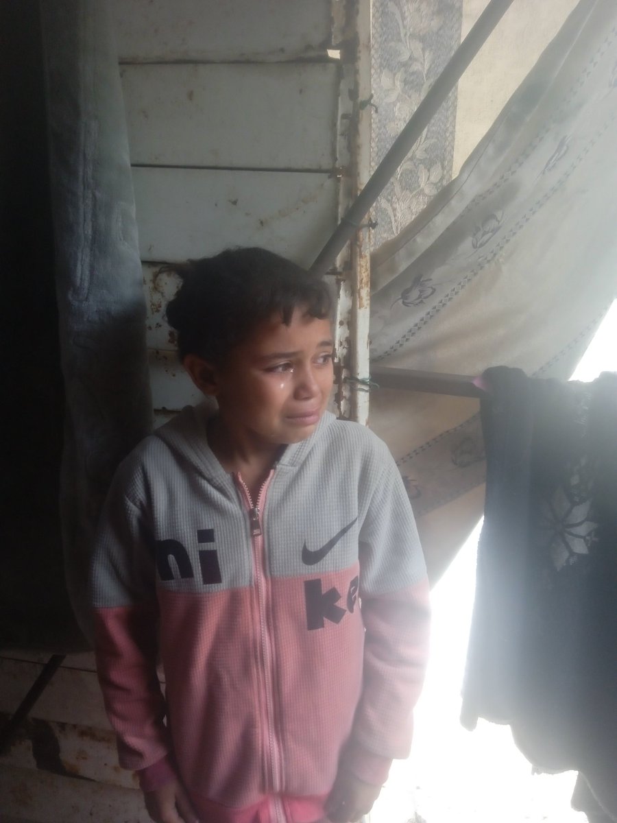 Somaya from gaza ♥😔 tweet media