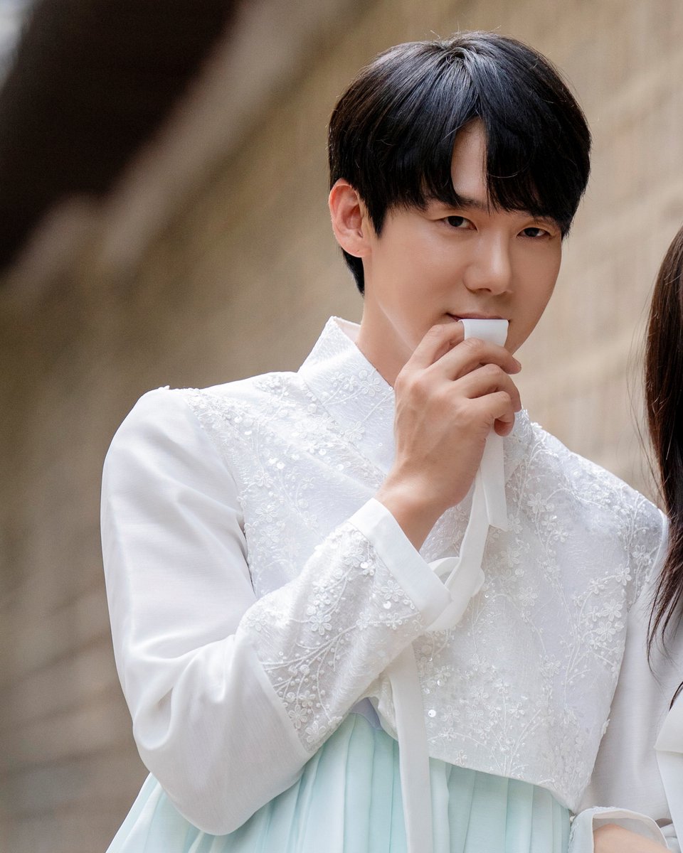 kkbyss_official's tweet image. [#PHOTO]
[유연석] &amp;lt;신이랑 법률사무소&amp;gt; 9, 10회 비하인드
💌 blog.naver.com/kkbyss/2242559…

#유연석 #YooYeonSeok 
#신이랑법률사무소 #PhantomLawyer
#신이랑