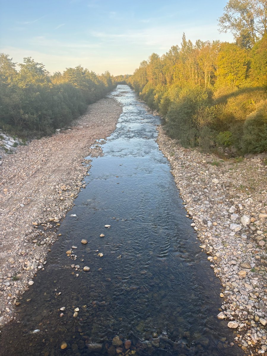 aytocabezon's tweet photo. El Ayuntamiento ha solicitado formalmente la revisión del mapa de inundabilidad del municipio, con el objetivo de adaptarlo a la situación actual tras la finalización de las recientes obras de contención de inundaciones en el río Saja.

Más información en https://t.co/8HC99vugVZ https://t.co/GUfxvnSPvU