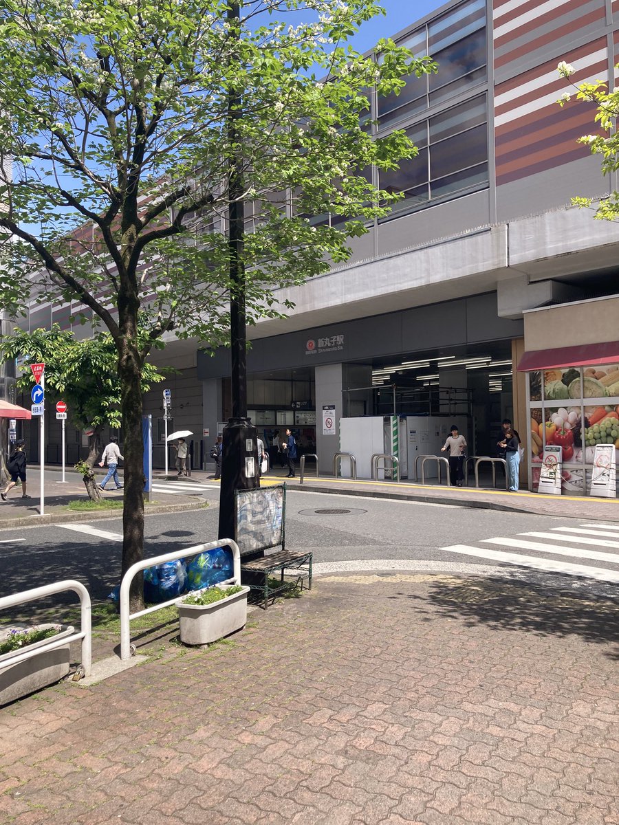 9421SHO's tweet photo. 東横界隈になりました。
来年は絶対東京進出したい、川の向こうがキラキラしている。 https://t.co/GT9tdukH3v