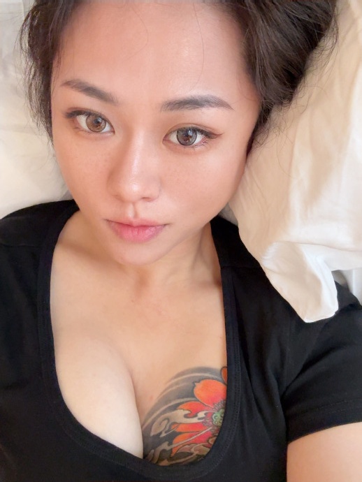 美乳刺青歐歐姐 tweet media